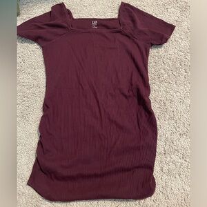 GAP Women's Maternity Burgundy Top